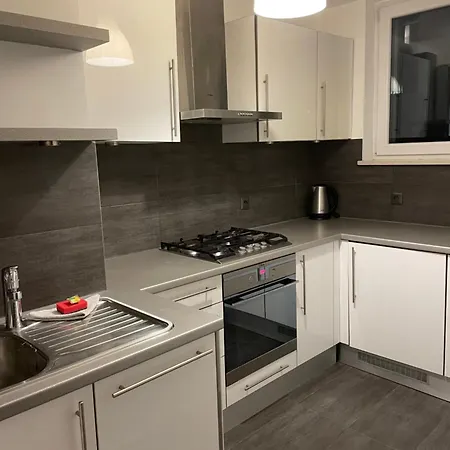 Happyestate - St Kotlarska Apartman